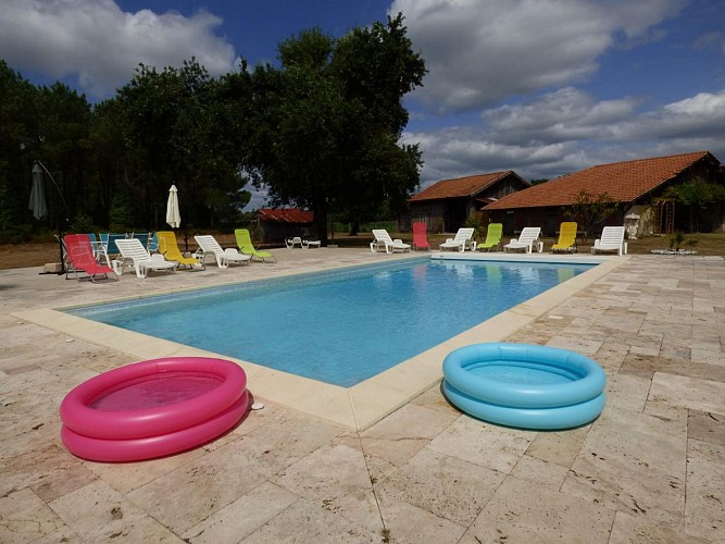 Piscine de l'Appartement Loranna à Taller Gites de France Landes
