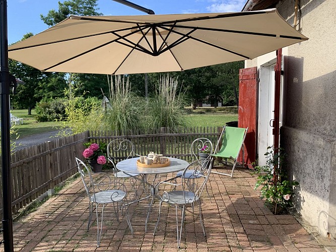 Terrasse Equi Terre Happy à Lesperon Gites de France Landes