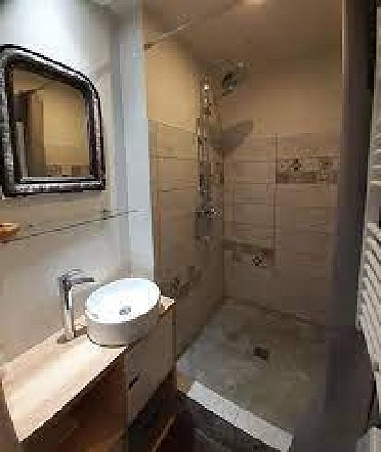 Chez Annick salle de douche