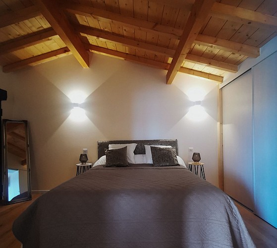 42F23DF6-E9AF-4AE2-8EA4-7B9F7D6265F8