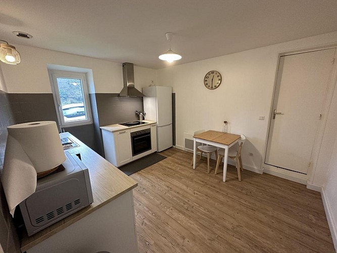 380811-11_10852_5e12cb23a8ae4bf73e429cbadd974cb6