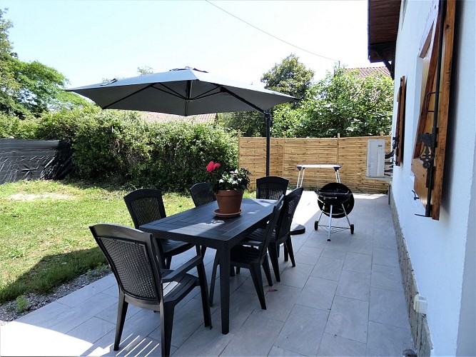 Terrasse du Gite Le Treuilh à Orx avec Gîtes de France Landes