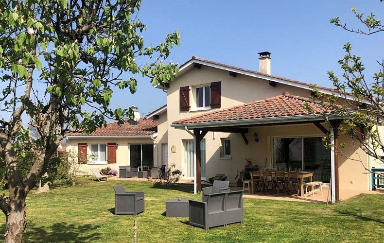 Mesnil_ Soustons_Landes Atlantique Sud _Maison vue Jardin