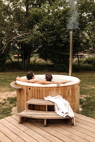 Bain nordique du gite Terra pin à Luxey avec gîtes de France Landes