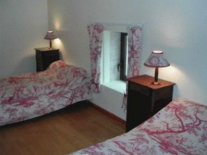 chambre-saint-damien-la-sauvetat-de-saveres-ot-paps