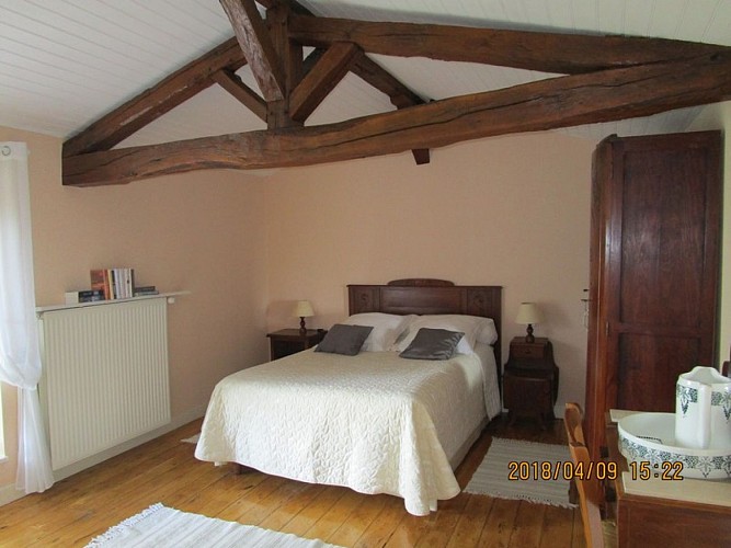 Gite-Grand-Borde-Chambre-2