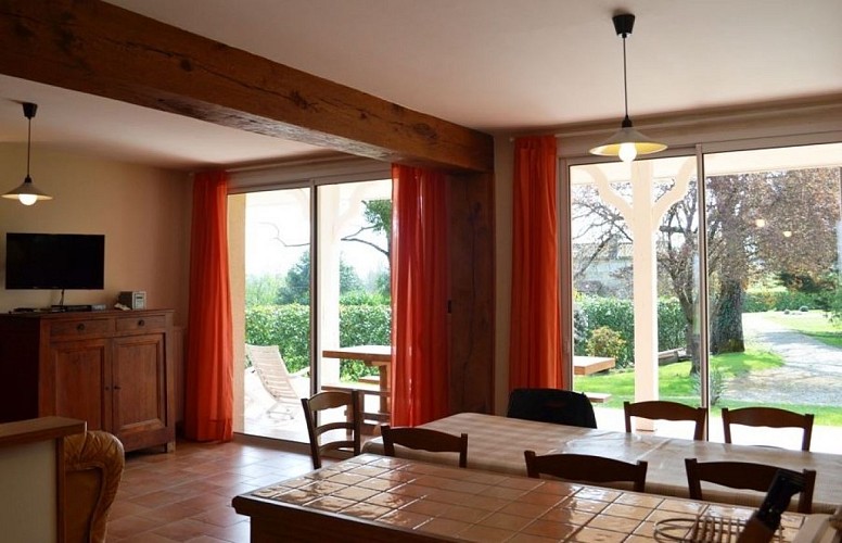 LAFEAGEOLE LAZUN SAM