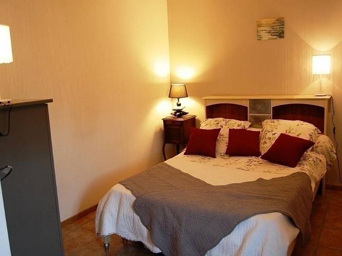 HLO_Gite Soleil_Monclar_chambre parent