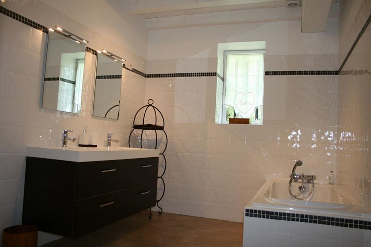 HLOAQU047FS002F8_Saint-Georges_lesvignesbasses1_Pozzer_sdebain