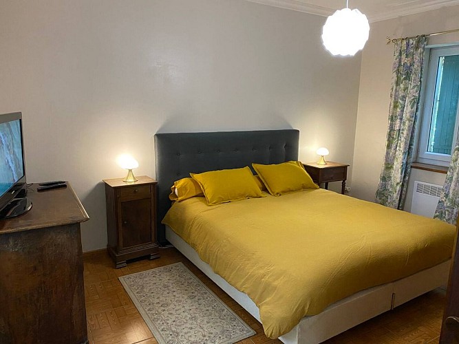 9ff59a9b-6325-4cc3-9fe3-c84a82ae35de