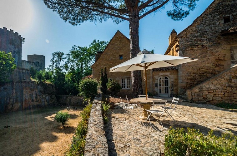 HLOAQU047FS003EH_Sauveterre_leprincenoir_Gérard_extérieur