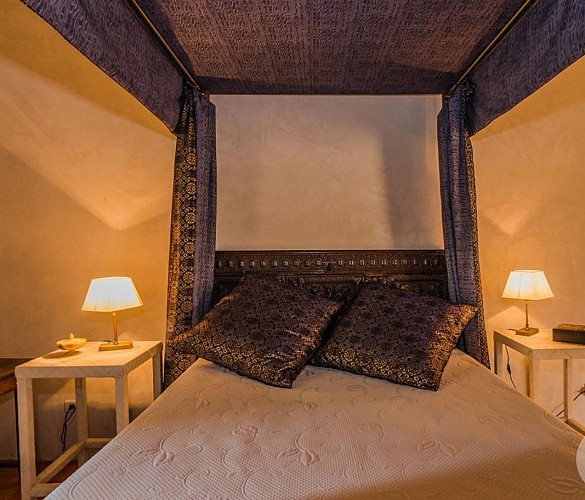 HLOAQU047FS003EH_Sauveterre_leprincenoir_Gérard_chambre2