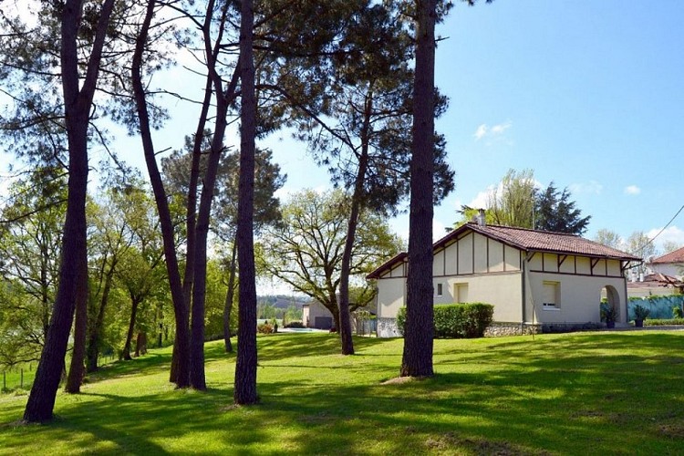 HLOAQU047FS003FR_1560_1 [600x800]