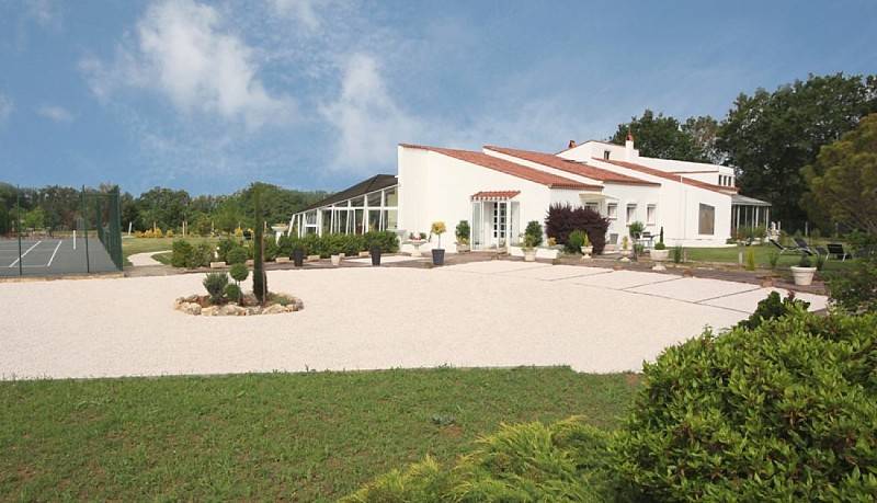 HLOAQU047FS003GW_grande