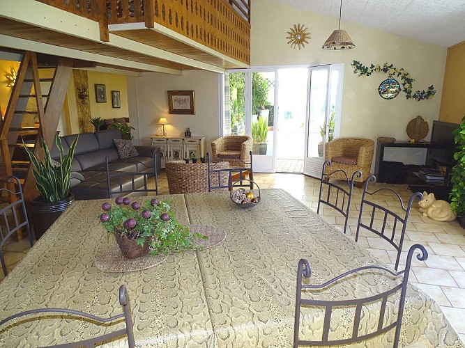 HLOAQU047FS003GW_grande6