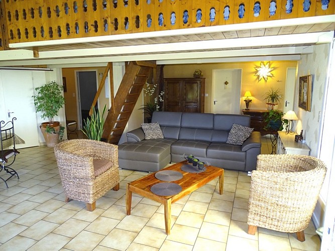 HLOAQU047FS003GW_grande7