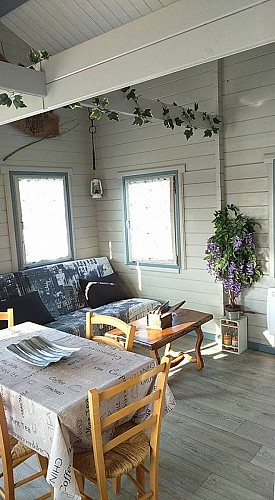 HLOAQU047FS003LM_Dausse_Les chalets_salon