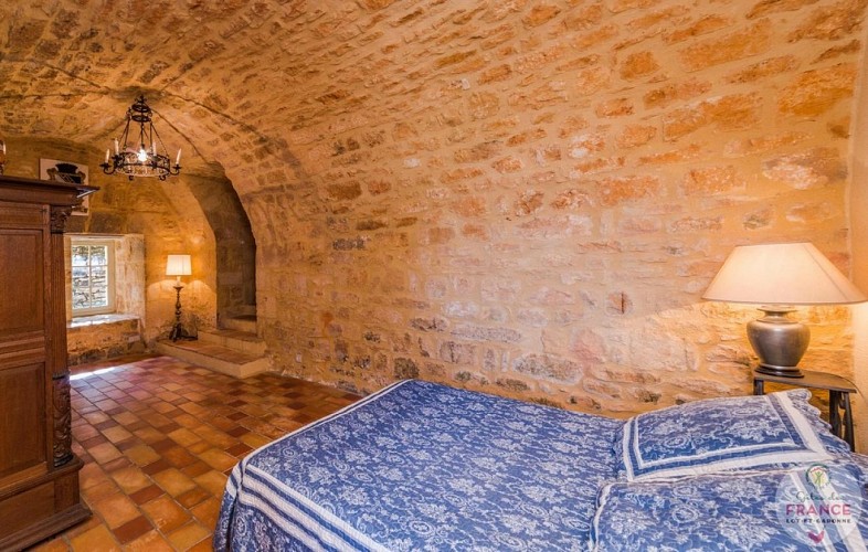 HLOAQU047FS003MD_Sauveterre_Eléonore_Gérard_chambre2