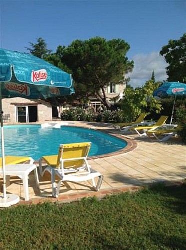 HLOAQU047FS003MO_piscine