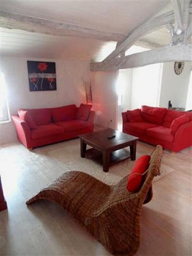 HLOAQU047FS003MO_salon