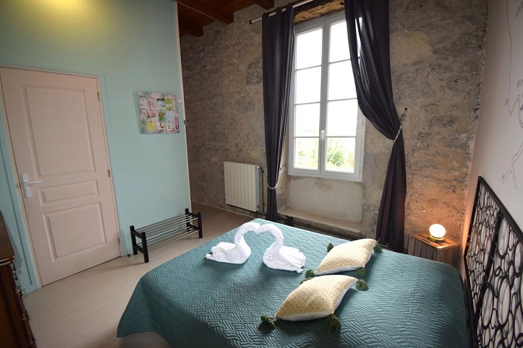 HLOAQU047FS003NV_chambre l'Auvignon bis