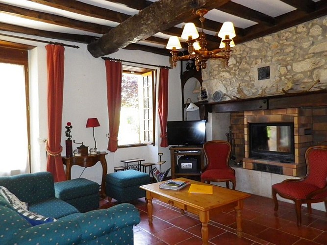 HLOAQU047FS003P0_LGC194_BEAUVILLE_salon