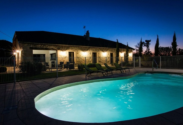 HLOAQU047FS003PJ_grande02