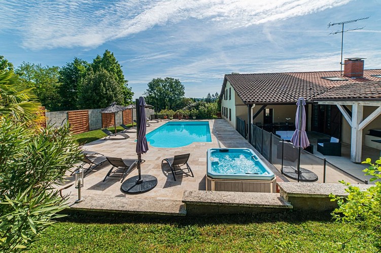 HLOAQU047V5008LF_TRENTELS_LGC198_08