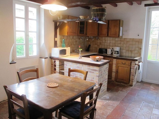 HLOAQU047V500Q3N_LEPARAVIS_LGC202_cuisine