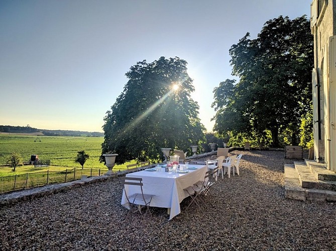 saint colomb de lauzun-la chartreuse-terrasse