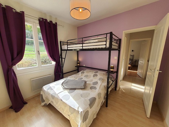 HLOAQU047V502N2N_Montesquieu_6