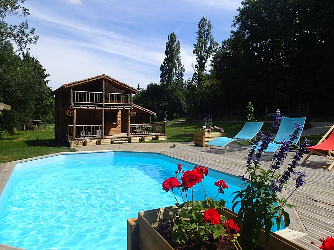 gite-exterieur-domaine-cavailla-marmont-pachas-tourisme-destination-agen