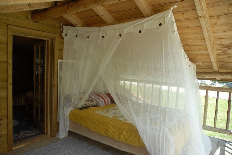 chambre-balcon-domaine-caillava-marmont-pachas-destination-agen-tourisme