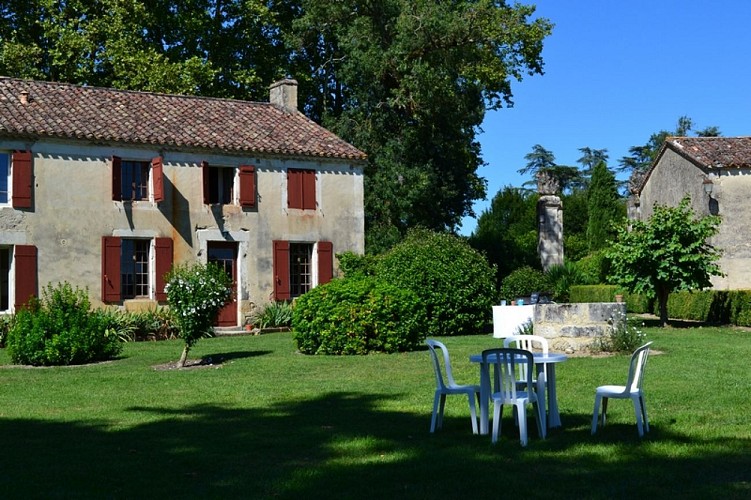 La-Maison-de-Simone-exterieurs