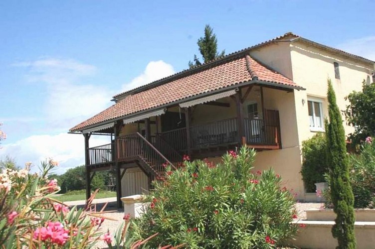 HLOAQU047V505J81--grande1