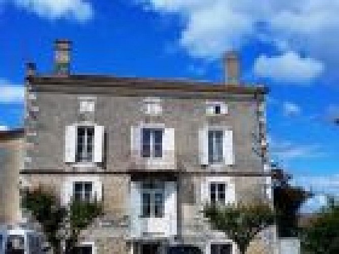 Maison de Guyenne Perosa Lévignac de Guyenne