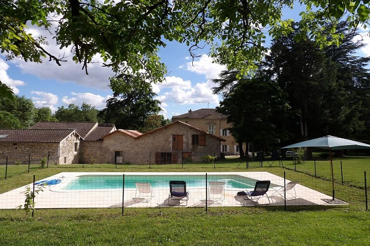 HLOAQU047V507MIR_LGM535_BARBASTE_grande01