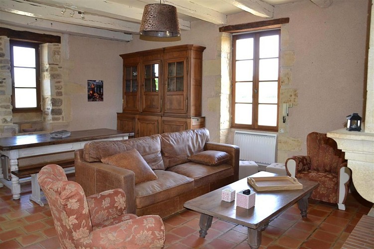 HLOAQU047V508845_salon