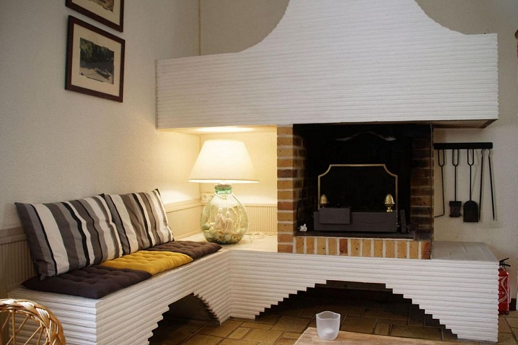 HLOAQU047V508BM9_3910_2