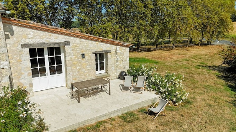 saint colomb de lauzun-estanguet-terrasse