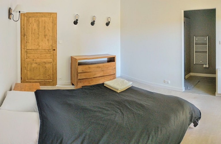 saint colomb de lauzun-estanguet-chambre 1