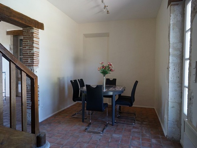 OTLT_HLO_gites du Vx Moulin_L'éclusier_coin repas