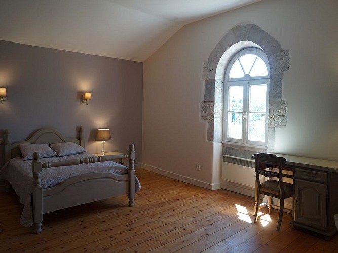 OTLT_HLO_gites du Vx Moulin_Le'éclusier_chambre1