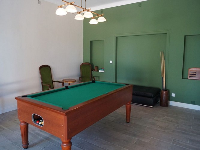 OTLT_HLO_gites du Vx Moulin_Le meunier_billard