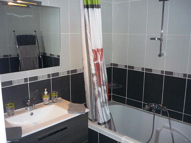 HLOAQU047V50BAAJ_GdF_1460_9