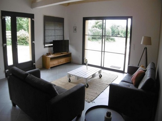 OTLT_HLO_Ferme de Douzon_Cabane de l'étang_Le Temple sur Lot_salon