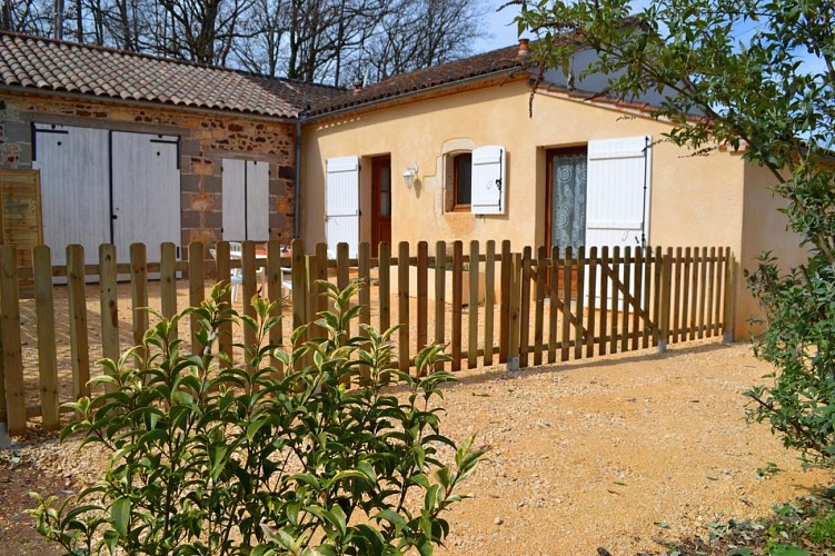 HLOAQU047V50BBKC_4110 (11)