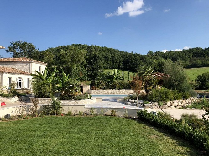 HLOAQU047V50BBT9_4211 (20)