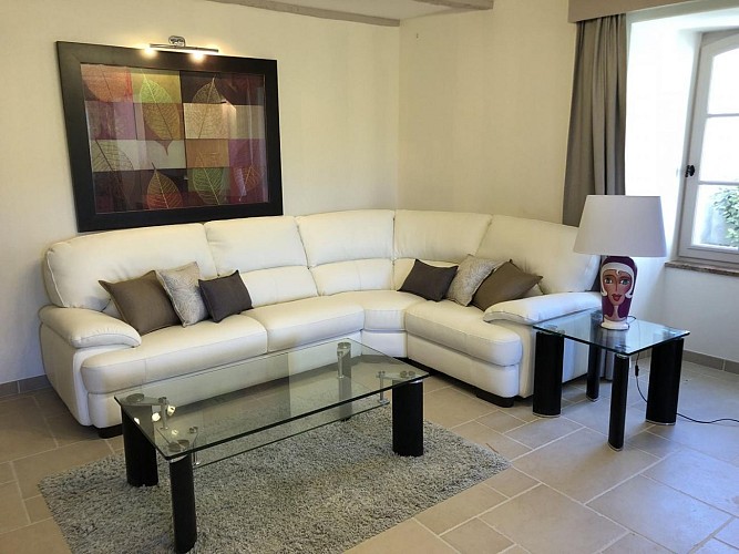 HLOAQU047V50BBT9_4211 (4)