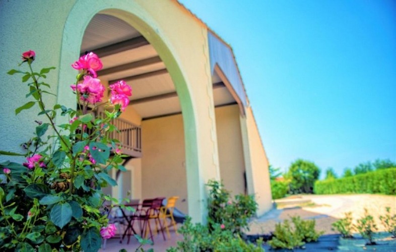 Les-Noisetiers---entree